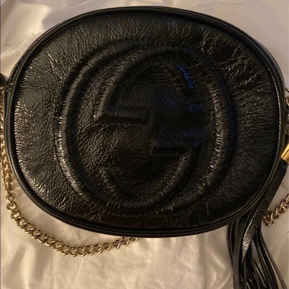 Gucci Patent Mini Soho Chain Bag in Black